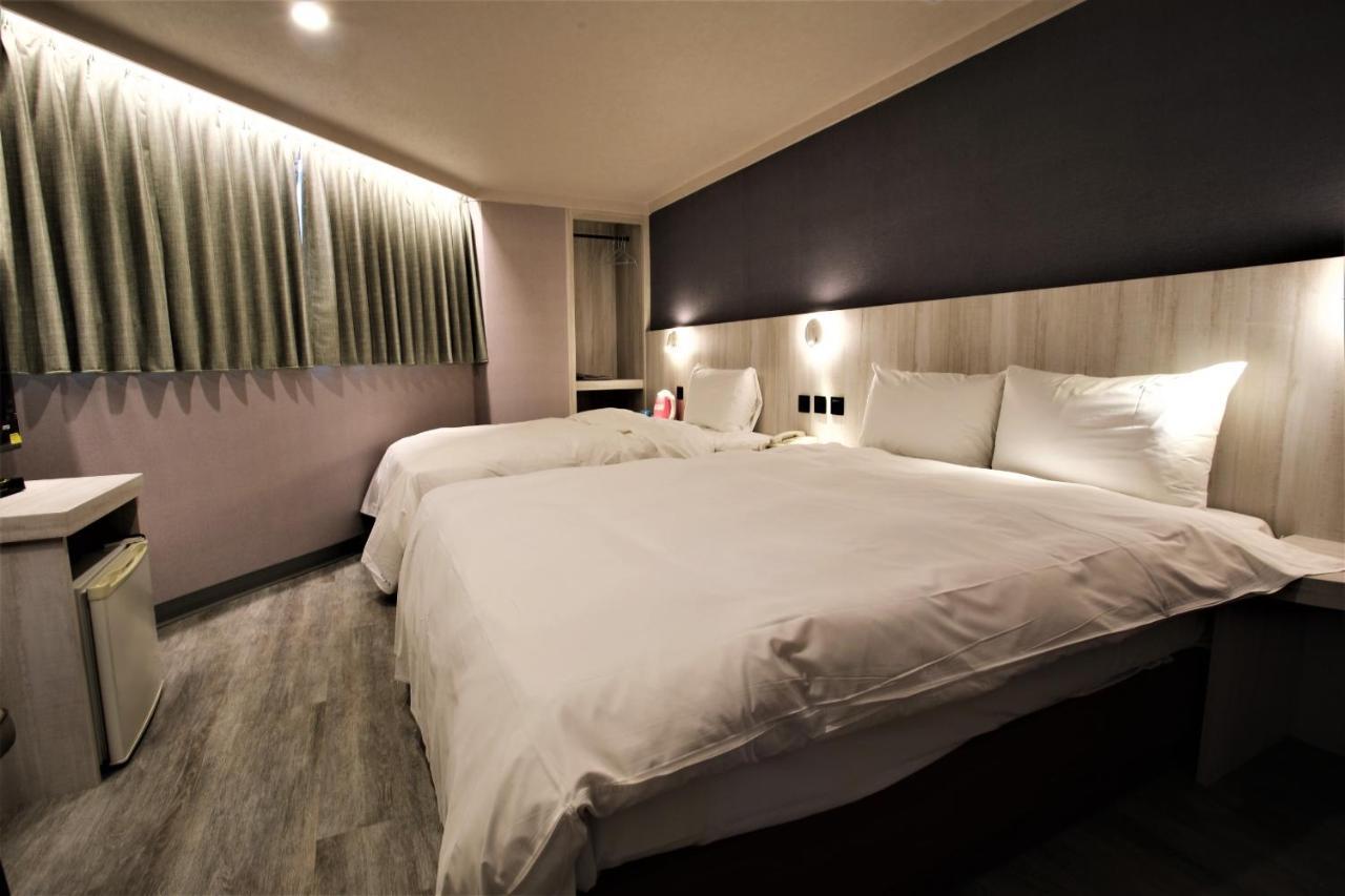 Golden Home Hotel Taipei Exterior photo